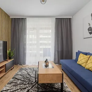  Apartament With 2 Bedrooms & Parking By Renters